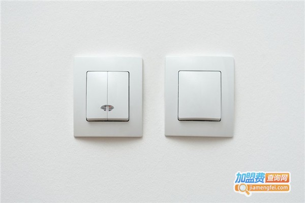 深思开关插座加盟