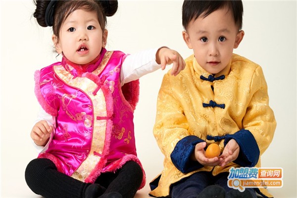 诗美安琪童装加盟费