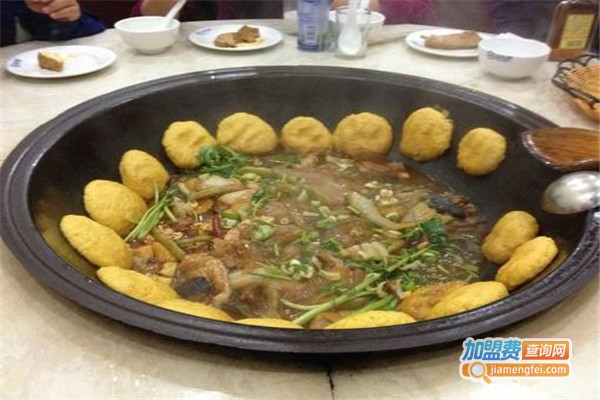 东北铁锅炖鱼村加盟费