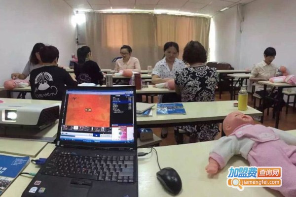 乐宝园月嫂加盟费