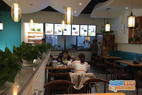 鼎味道冒菜加盟门店