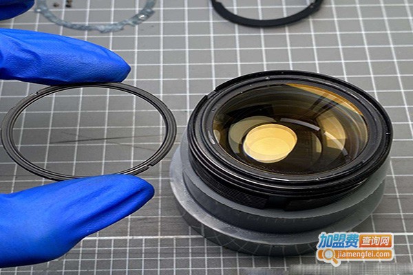 好奇镜片加盟门店