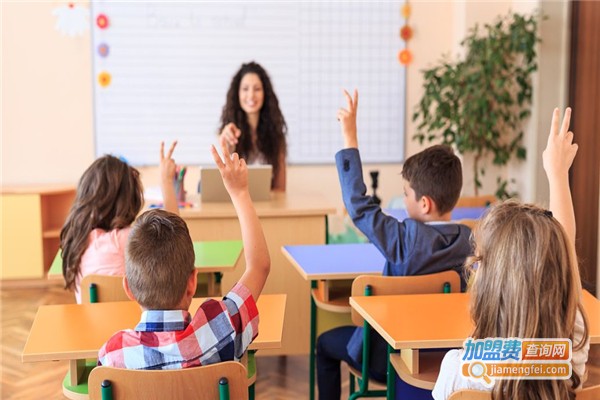 太阳幼教中心教育加盟费