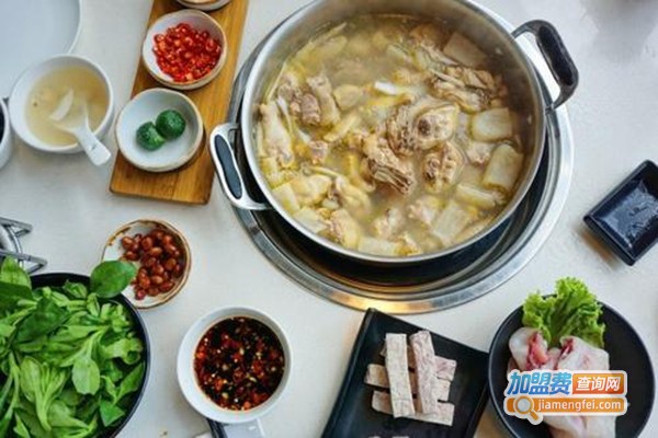 润园四季椰子鸡火锅加盟费