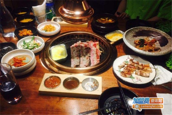 峰山家烤肉加盟费