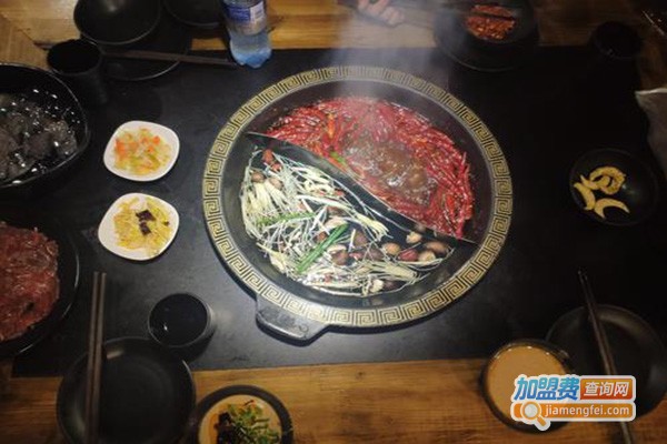 重庆辣道口老灶火锅加盟门店