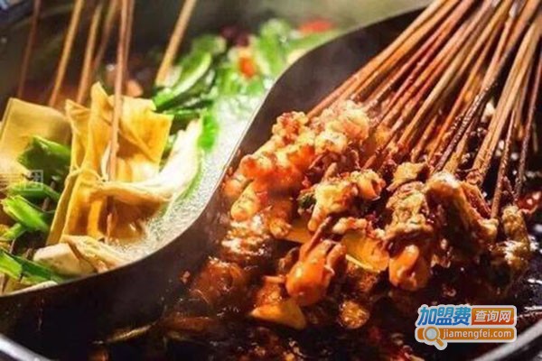 尊品味小郡肝串串香火锅加盟费
