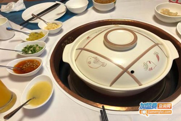 彩云之巅蘑菇宴火锅加盟门店