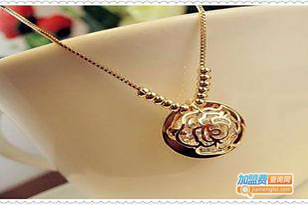 靓点饰品加盟店