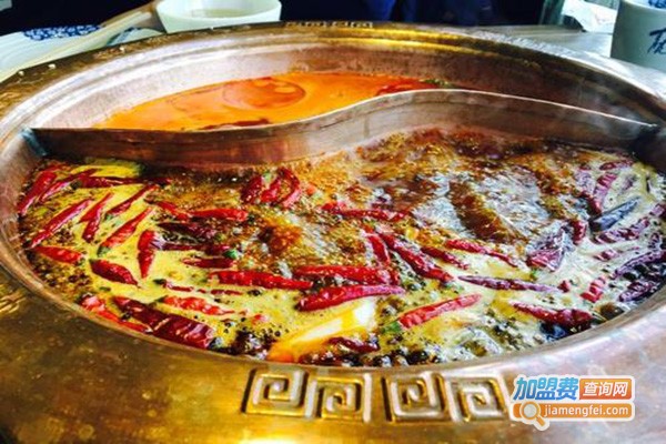 青城草堂老火锅加盟门店