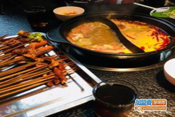 尊品味小郡肝串串香火锅加盟费