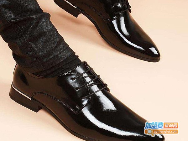 上冠鞋业加盟费