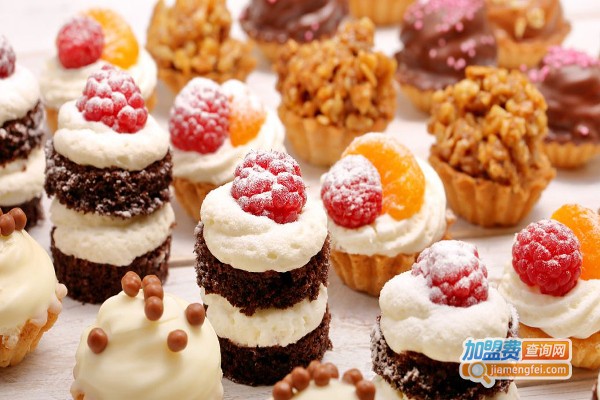 七彩蛋糕店加盟费