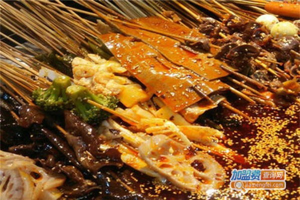 走街串巷串串香火锅