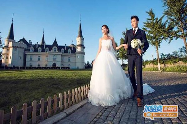 雅妃纳婚纱摄影加盟费