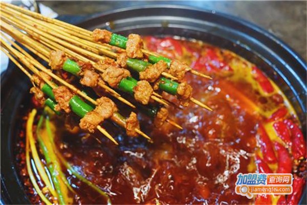 七婆串串香火锅店加盟费