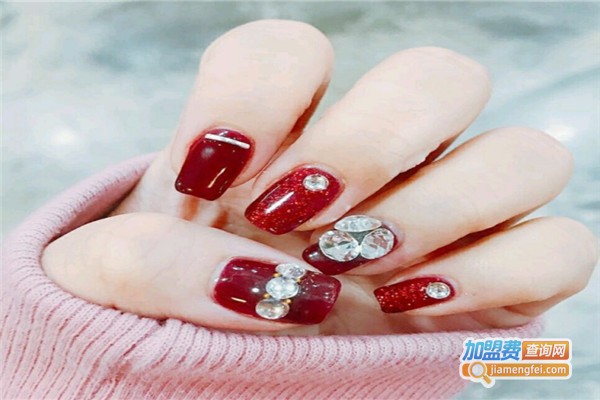 鸿雅依涟国际美甲加盟费