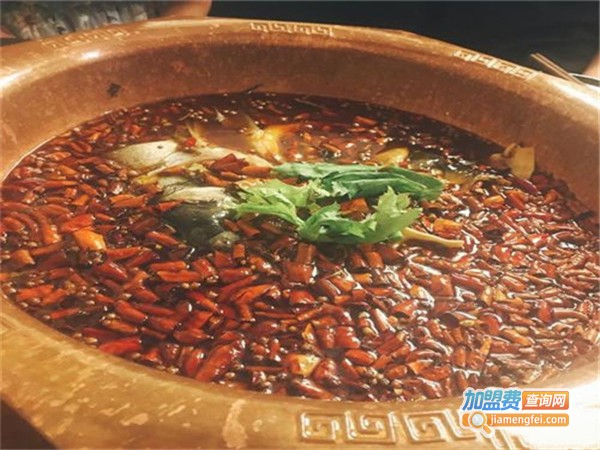 红火火美蛙鱼头加盟门店