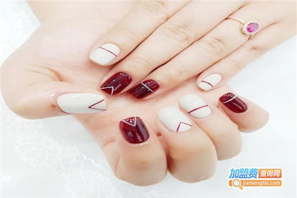 鸿雅依涟国际美甲加盟费