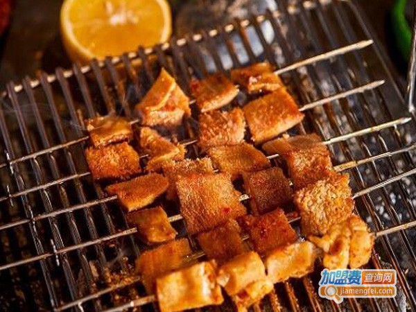 青春小板凳音乐烤场加盟费