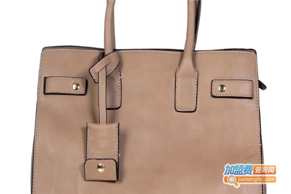 我爱我包加盟费