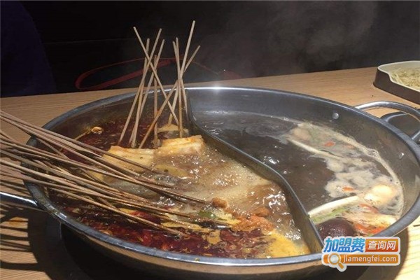 三吱串串香加盟费