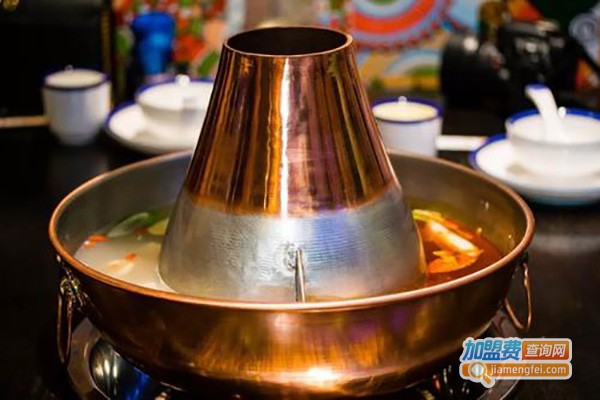 畅响老北京炭火铜锅涮肉