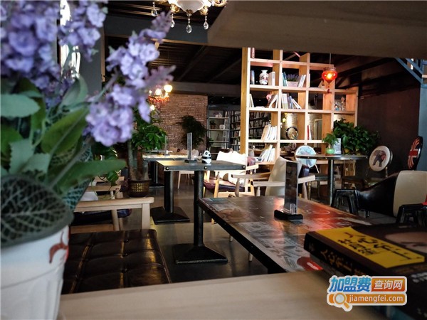 左右时光咖啡西餐厅加盟门店