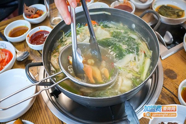 辣都印象重庆老火锅加盟门店