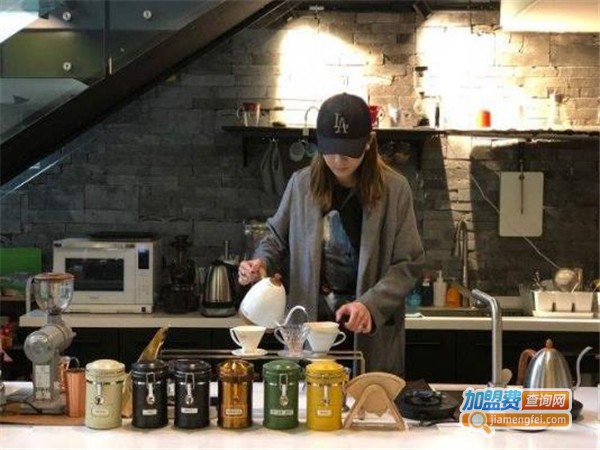 晏咖啡加盟门店