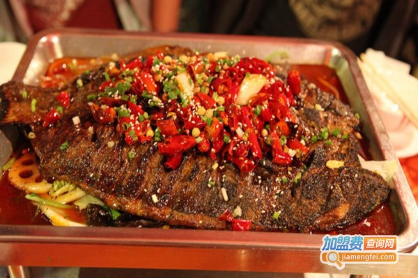 川府宴语烤全鱼店加盟费