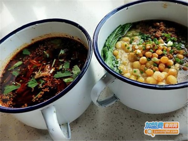 小万重庆牛腩粉面馆加盟门店