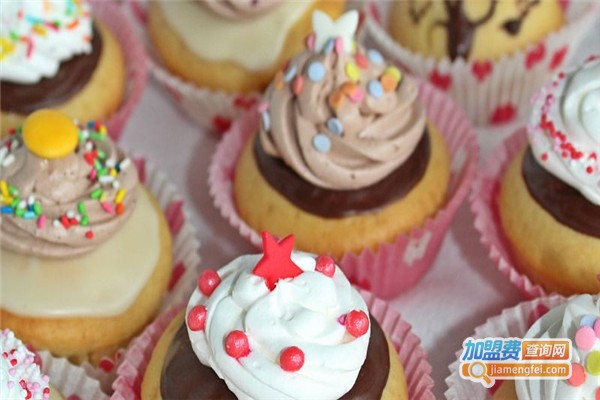 品客蛋糕店加盟费