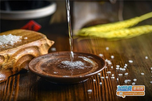 百年御泉东北散白酒加盟费