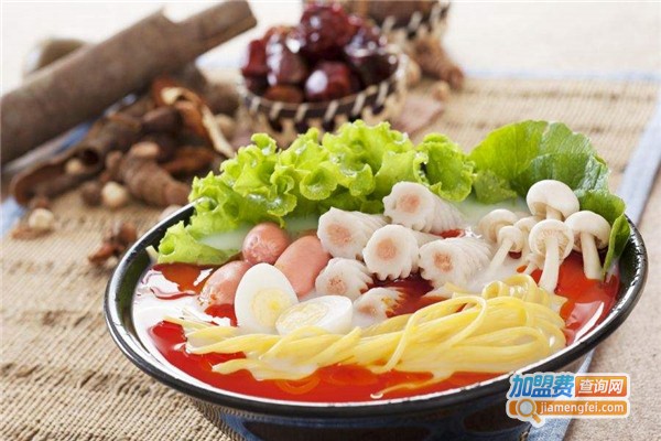 夜辣创意麻辣烫加盟费