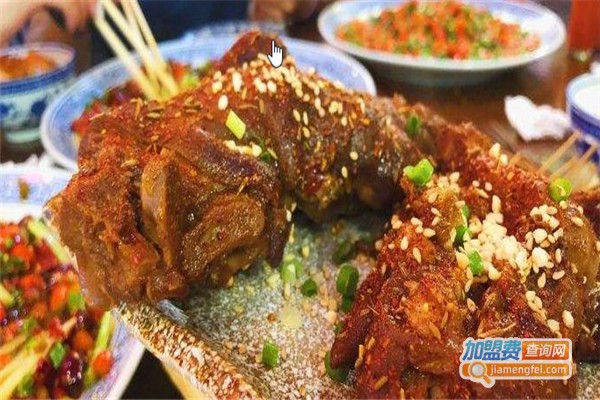 俏饨之重庆烧烤江湖菜加盟费