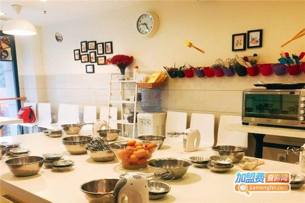 嘉琳摩尔烘焙体验馆加盟费