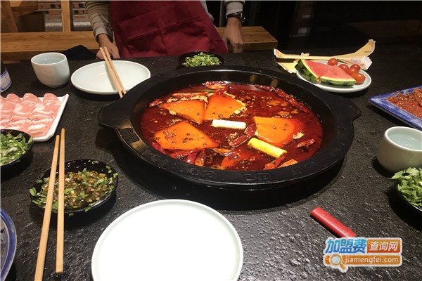 卜算子·重庆老灶火锅加盟费