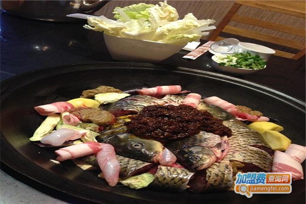 大铁锅灶台鱼