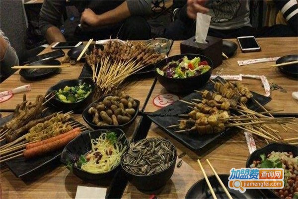 探照哥路摊烧烤加盟，开店加盟探照哥路摊烧烤，详细步骤助你速致富！