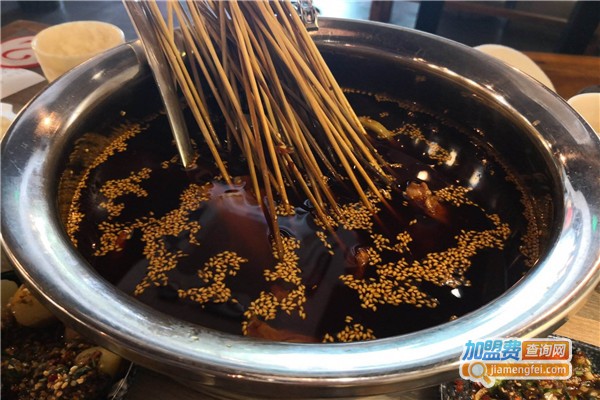 椒珑燚串串香加盟费