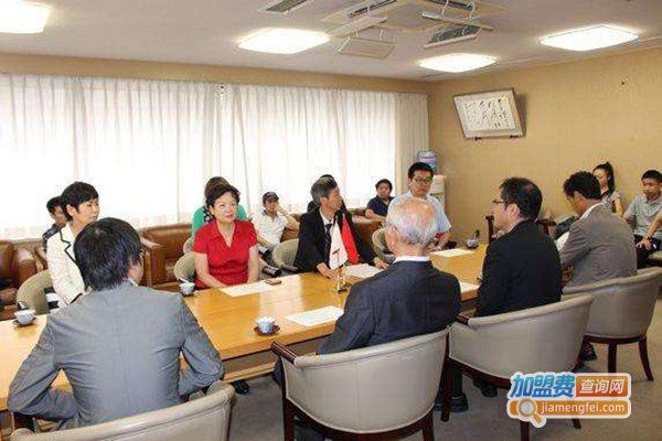 百岁康人养生馆加盟费