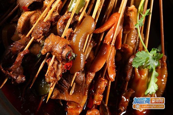 中年大叔老灶串串香加盟费