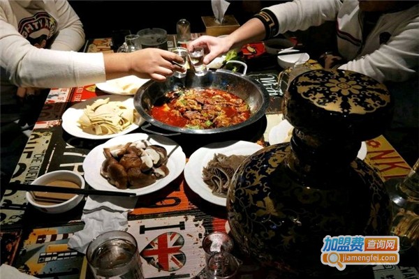 虾巅小馆加盟费