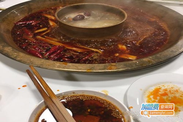 四方井重庆老火锅加盟门店