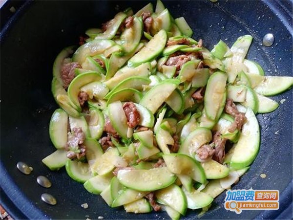 圆梦居家常菜加盟门店