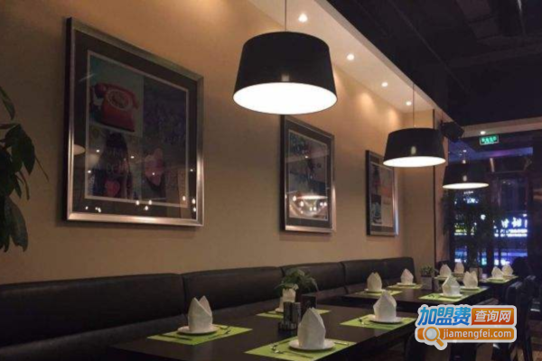 LaMezzaluna伴月意大利餐厅加盟费