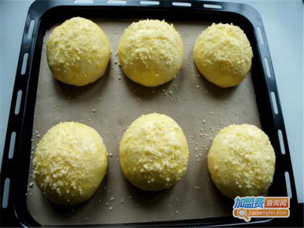 QQ香点面包加盟门店