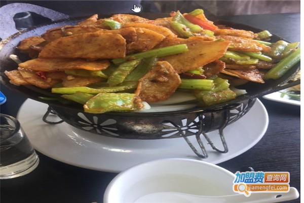 灶台鱼香河肉饼家常菜加盟费