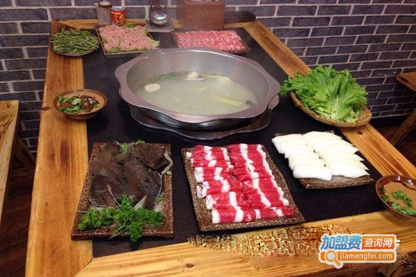 渝品鲜老灶火锅加盟门店